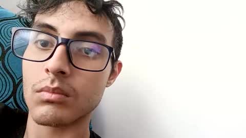 Juanesan CaballeroSolitario online show from September 24, 6:55 pm