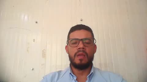 Snapshot of juanfe_style chatting on October 20, 6:19 pm juanfe_style online show from October 20, 6:19 pm