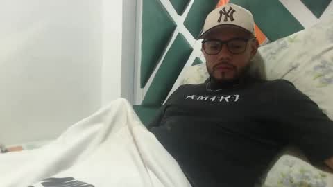 Snapshot of juanfe_style chatting on November 20, 1:06 am juanfe_style online show from November 20, 1:06 am