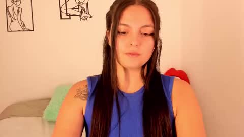 Snapshot of juanilittle chatting on September 28, 8:25 pm juani online show from September 28, 8:25 pm
