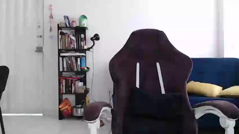 JUANISIMO  online show from February 10, 1:33 pm