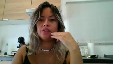 Snapshot of juanita_cw chatting on October 23, 2:05 pm juanita_cw online show from October 23, 2:05 pm