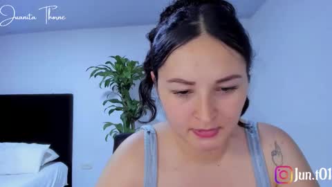 Snapshot of juanita_thorne chatting on February 11, 11:54 pm online show from February 11, 11:54 pm