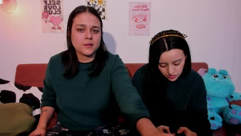 juanitaaa_ online show from May 19, 1:56 am