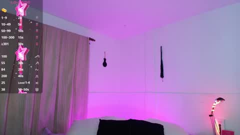 Blue online show from November 8, 6:18 pm