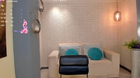 Juanita Clay online show from December 26, 2:48 pm