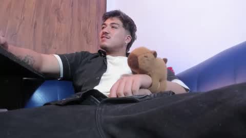 JUAN  online show from February 4, 5:35 am