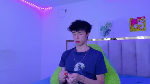 juanmres online show from June 1, 7:26 pm
