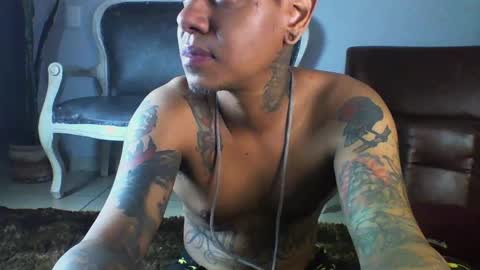 Snapshot of juanpt69 chatting on February 13, 12:46 am juanpt69 online show from February 13, 12:46 am