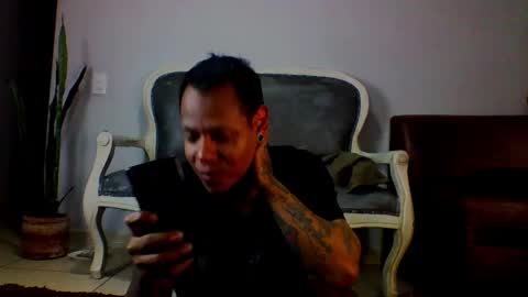Snapshot of juanpt69 chatting on February 16, 10:54 am juanpt69 online show from February 16, 10:54 am