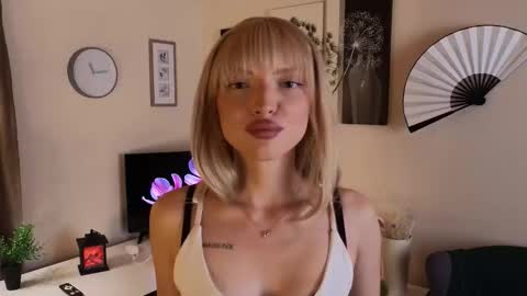 Snapshot of judith_belly chatting on November 5, 11:21 am Eva online show from November 5, 11:21 am