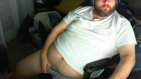 Snapshot of judobear chatting on February 24, 5:43 am Judobear online show from February 24, 5:43 am