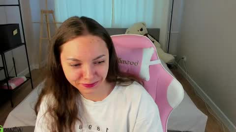 Judy Lewis online show from April 21, 1:42 am