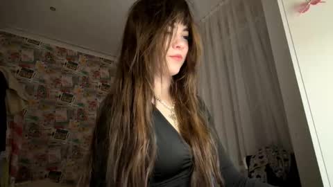 Snapshot of judyblihovde chatting on January 15, 3:05 pm Mila online show from January 15, 3:05 pm