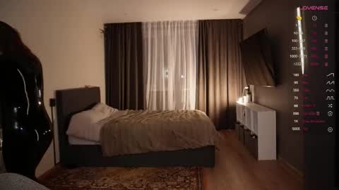 Juelz  online show from November 15, 9:32 pm