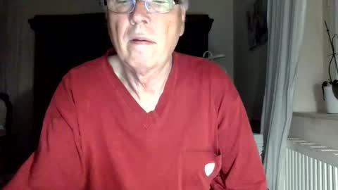 juergener342205 online show from April 30, 2:29 am