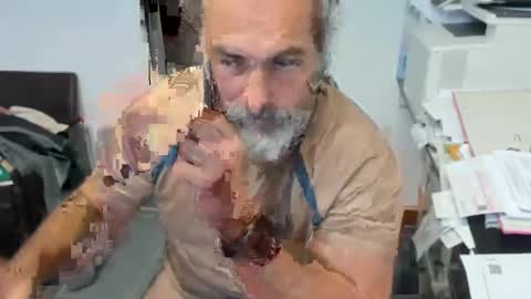 Snapshot of juergenkru chatting on October 7, 10:23 am Giovanni50pro online show from October 7, 10:23 am