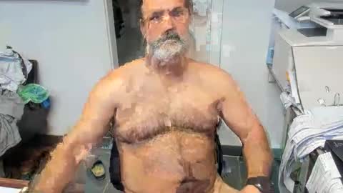 Snapshot of juergenkru chatting on November 3, 7:31 am Giovanni50pro online show from November 3, 7:31 am