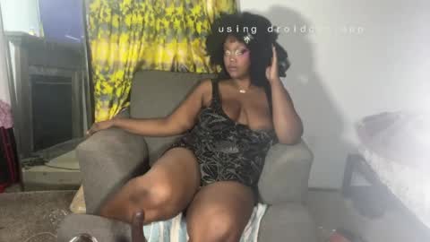 Snapshot of juicy_janet chatting on June 4, 5:41 pm juicy_janet online show from June 4, 5:41 pm