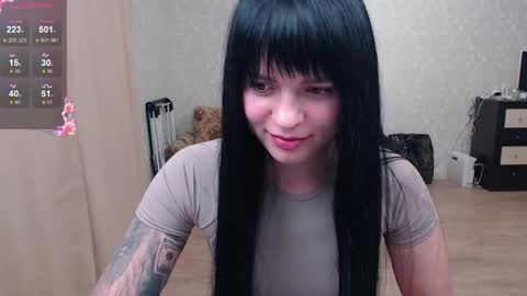 Snapshot of juicy_jesss chatting on April 23, 7:38 pm juicy_jesss online show from April 23, 7:38 pm