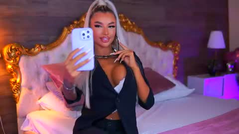 Jessye online show from July 9, 7:51 pm