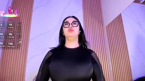 Juicy online show from November 7, 11:10 am