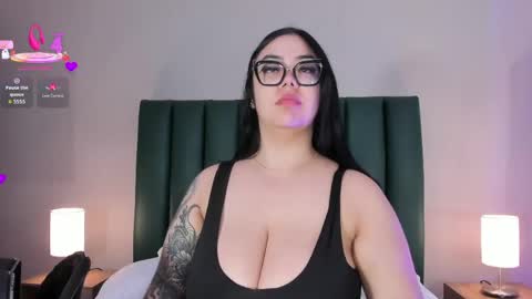 Snapshot of juicy_led_ chatting on May 7, 11:15 am Juicy online show from May 7, 11:15 am