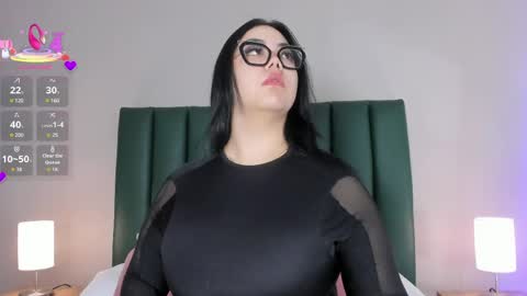 Snapshot of juicy_led_ chatting on June 1, 11:23 am Juicy online show from June 1, 11:23 am