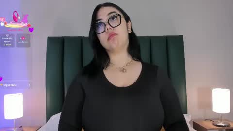 Snapshot of juicy_led_ chatting on July 23, 11:08 am Juicy online show from July 23, 11:08 am