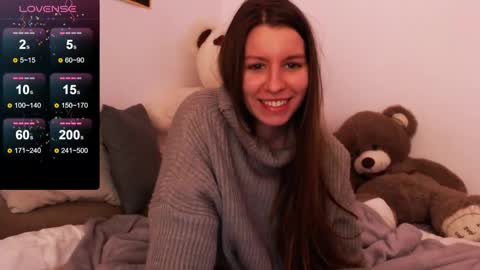 laura online show from December 21, 12:16 pm