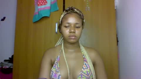 Emily online show from January 8, 3:47 pm