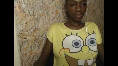 Snapshot of juicyberryx chatting on February 15, 3:28 pm queen online show from February 15, 3:28 pm