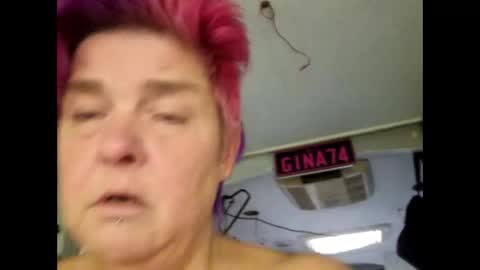 Juicygina  online show from December 5, 8:11 pm