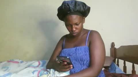 Snapshot of juicyicequeen chatting on October 8, 2:42 am juicyicequeen online show from October 8, 2:42 am