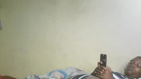 Snapshot of juicyicequeen chatting on October 20, 8:37 am juicyicequeen online show from October 20, 8:37 am