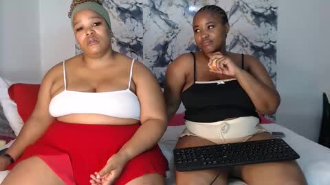 Snapshot of juicyjasminx chatting on June 2, 7:16 pm juicyjasminx online show from June 2, 7:16 pm