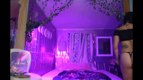 juicyjayxxx69 online show from November 22, 3:27 am