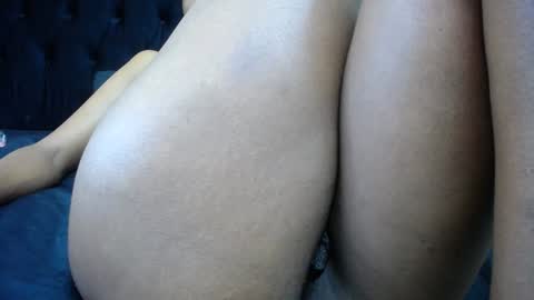 Snapshot of juicykayxxx chatting on January 27, 7:14 am Miss Kay online show from January 27, 7:14 am