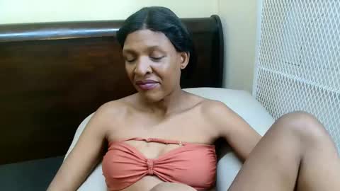 Snapshot of juicykayxxx chatting on September 10, 6:19 pm Miss Kay online show from September 10, 6:19 pm