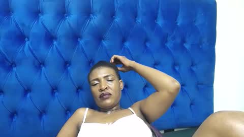 Snapshot of juicykayxxx chatting on May 8, 8:14 pm Miss Kay online show from May 8, 8:14 pm