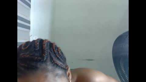 juicynpinkx online show from April 5, 11:51 am