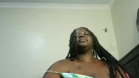 Snapshot of juicyslurrt chatting on May 7, 6:02 pm juicyslurrt online show from May 7, 6:02 pm
