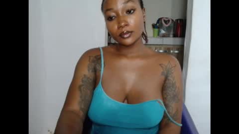 juicyxpink online show from November 20, 11:48 pm