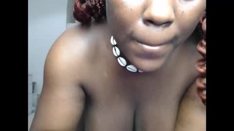 juicyxxxboobs online show from November 25, 9:48 pm