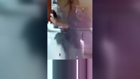 Snapshot of juicyyxx3 chatting on March 7, 10:29 pm Juiccy online show from March 7, 10:29 pm