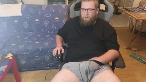 Julcs online show from January 28, 8:36 pm