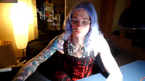 Snapshot of juleea_doll chatting on May 9, 6:24 pm Julia online show from May 9, 6:24 pm