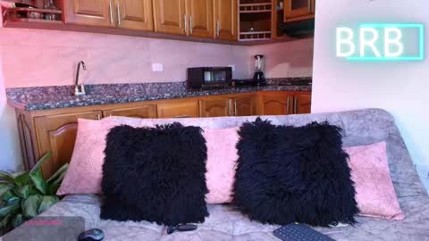 Jules and Gia online show from March 15, 7:42 pm