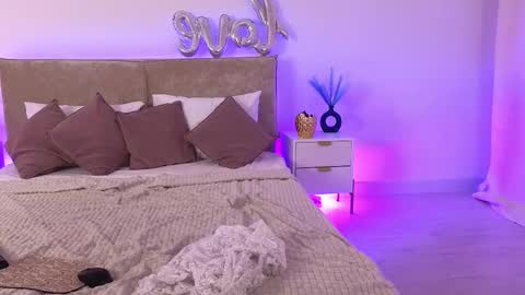 Jules Nightt online show from March 20, 9:52 pm