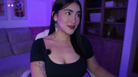 Jules Bennett online show from March 19, 11:36 am